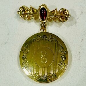 Vintage Art Deco Era Brooch with Photo Locket, Engraved “E”—So Pretty! EUC